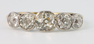 An 18ct yellow gold 5 stone diamond ring, approx. 1.4ct 