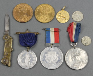 Minor commemorative school medallions etc