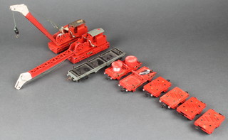 A Hornby Dublo 4620 breakdown crane and 1 other boxed (box damaged)  