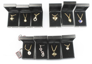 Minor modern gilt pendants and chains