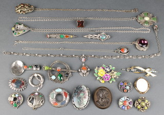 A quantity of "Miracle Gem" set costume jewellery 