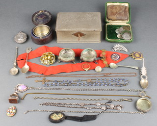 A Victorian silver locket and other minor costume jewellery etc 