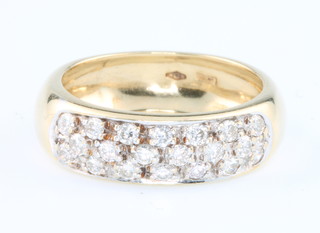 An 18ct yellow gold  ring set 20 diamonds, size M 