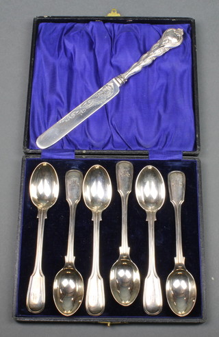 A set of 6 Victorian silver fiddle pattern teaspoons, London 1898 together with a silver button knife 