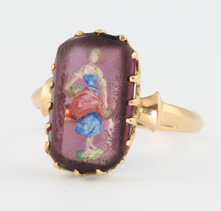 A 19th Century yellow gold painted amethyst portrait ring, size K 