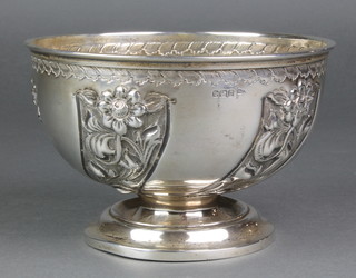 An Edwardian repousse silver rose bowl with floral decoration, Sheffield 1906 6 1/2" 