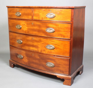 A Georgian mahogany bow front chest of 2 short and 3 long drawers, raised on bracket feet 38 1/2"h x 43"w x 20"d 