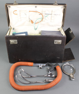 A Midwife's delivery kit, cased