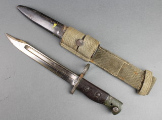 A Lee Enfield no.5 Mk 1 knife bayonet 