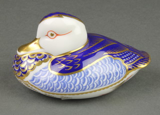 A Royal Crown Derby Japan pattern paperweight in the form of a seated duck with gold plug  4 1/2"
