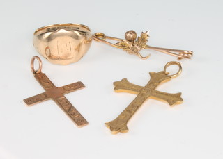A 9ct yellow gold signet ring size T, 2 ditto crosses and a bar brooch, 10 grams