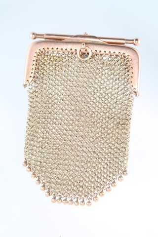 A 9ct yellow gold mesh purse, 28 grams