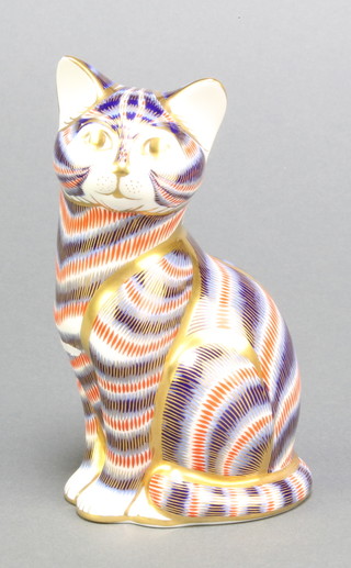A Royal Crown Derby Japan pattern paperweight in the form of a seated cat with gold stopper 5 1/4" 