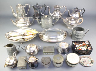 A silver plated 4 piece octagonal tea set, 3 silver thimbles and minor plated items 