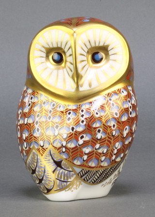 A Royal Crown Derby Japan pattern paperweight in the form of an owl with gold stopper 4 1/2" 