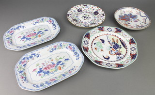 A 19th Century Spode shallow dish decorated with flowers no.2061 7", 2 rectangular plates and 2 others