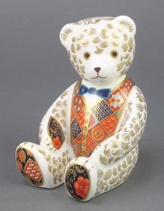 A Royal Crown Derby Japan pattern paperweight in the form of a seated teddy bear with silver stopper 4" 
