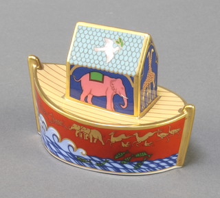 A Royal Crown Derby Japan pattern paperweight in the form of Noah's Ark 3" (no stopper)