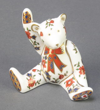 A Royal Crown Derby Japan pattern paperweight in the form of a seated teddy bear 3" 