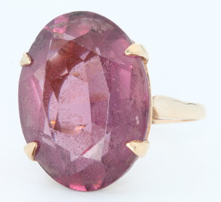 A 9ct yellow gold amethyst dress ring, size L