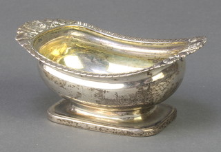 A George III silver table salt with silver shell and beaded rim, London 1814, 116 grams

