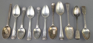 A collection of Georgian and later silver tea and dessert spoons, 364 grams