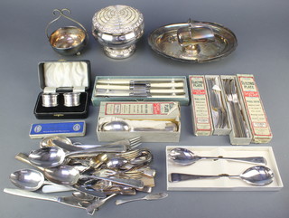 A pair of cased silver plated napkin rings and minor plated items