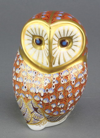 A Royal Crown Derby Japan pattern paperweight in the form of a seated owl with gold stopper 4 1/2" 