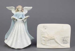 A Lladro figure of an angel 7" together with a Lladro Collectors Society plaque 6" 