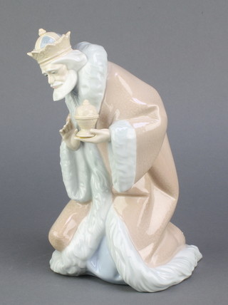 A Lladro figure of Melchor  5479, 9 1/2", boxed