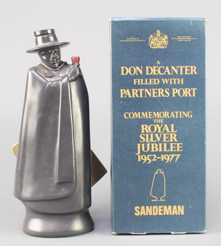 A Wedgwood Royal Silver Jubilee 1952-1977 Sandeman port decanter, with contents, boxed 