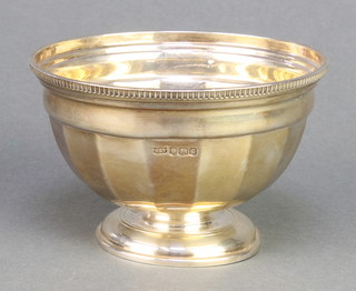 A silver pedestal bowl Sheffield 1924 140 grams 