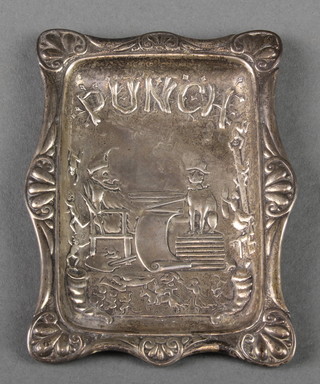 A Victorian repousse silver dish decorated with a view of Mr Punch Birmingham 1895, rubbed marks, 28 grams, 4" 