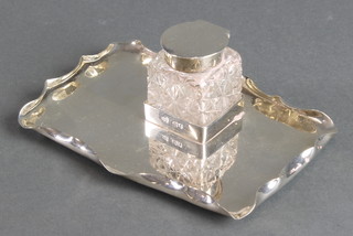A Victorian silver ink stand with silver mounted cut glass ink bottle London 1899 4 3/4", 88 grams