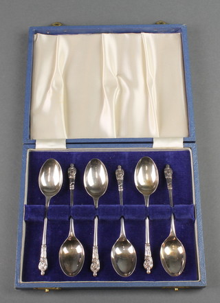 A cased set of 6 silver apostle teaspoons Sheffield 1937, 74 grams
