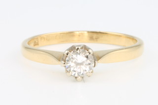 An 18ct yellow gold single stone diamond ring approx. 0.4ct size M 