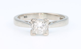 An 18ct white gold Princess cut single stone ring approx. 0.60ct size H 1/2