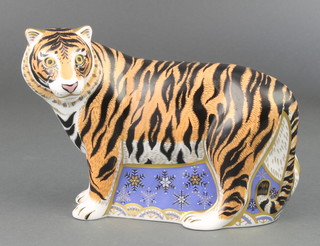 A Royal Crown Derby Japan pattern paperweight - Siberian Tiger no.23/750, gold stopper 7" 
