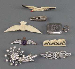 A paste brooch, a cased wax seal/stamp and minor jewellery 