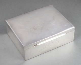 An 800 rectangular cigarette box with inscription  6" x 5" 