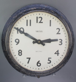 A Smiths Sectric electric wall clock with 17" dial contained in a metal case 
