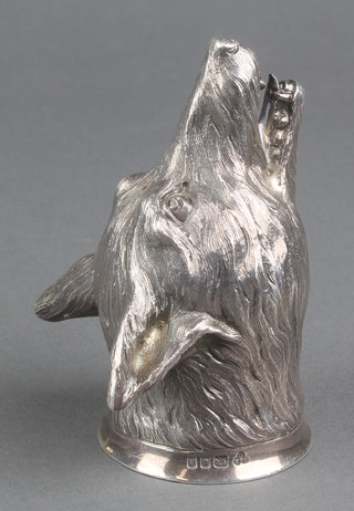 A good cast silver stirrup cup in the form of a fox's head London 1925 150 grams, 3 1/2" 