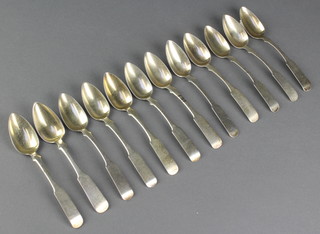 Twelve Russian silver tea spoons of plain form, 266 grams
