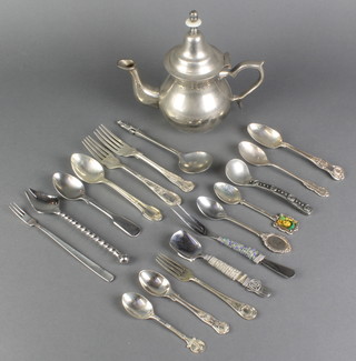 A collection of minor silver plated cutlery