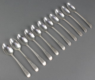 11 Georgian silver bright cut teaspoons London 1792 166 grams 