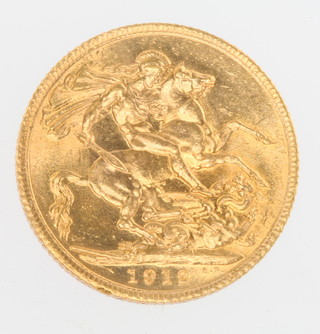 A sovereign 1913