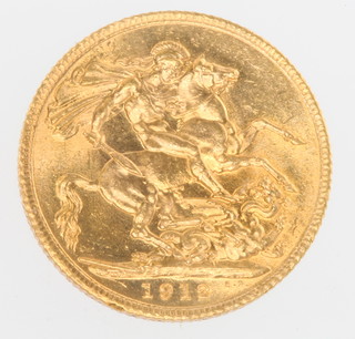 A sovereign 1913