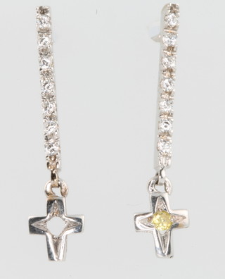 A pair of 18ct white gold diamond drop earrings 