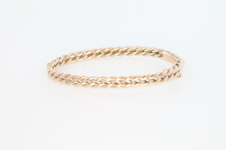 A 9ct yellow gold bangle with chain link 6.7 grams