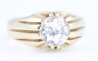 A gentleman's 9ct yellow gold claw set single white stone ring, mine cut stone approx 2ct, size R 